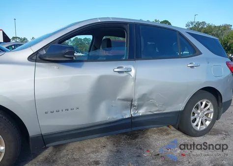 2018 Chevrolet Equinox Ls z USA, uszkodzony, nr VIN 2GNAXHEVXJ6195902